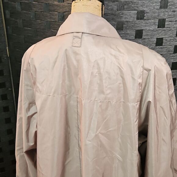 Champagne Rain Jacket Size 18 - Picture 7 of 11